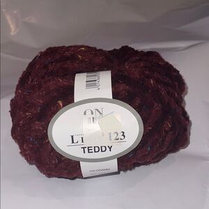 ONline Linie 123 Teddy Yarn burgundy color 004. 1 skein